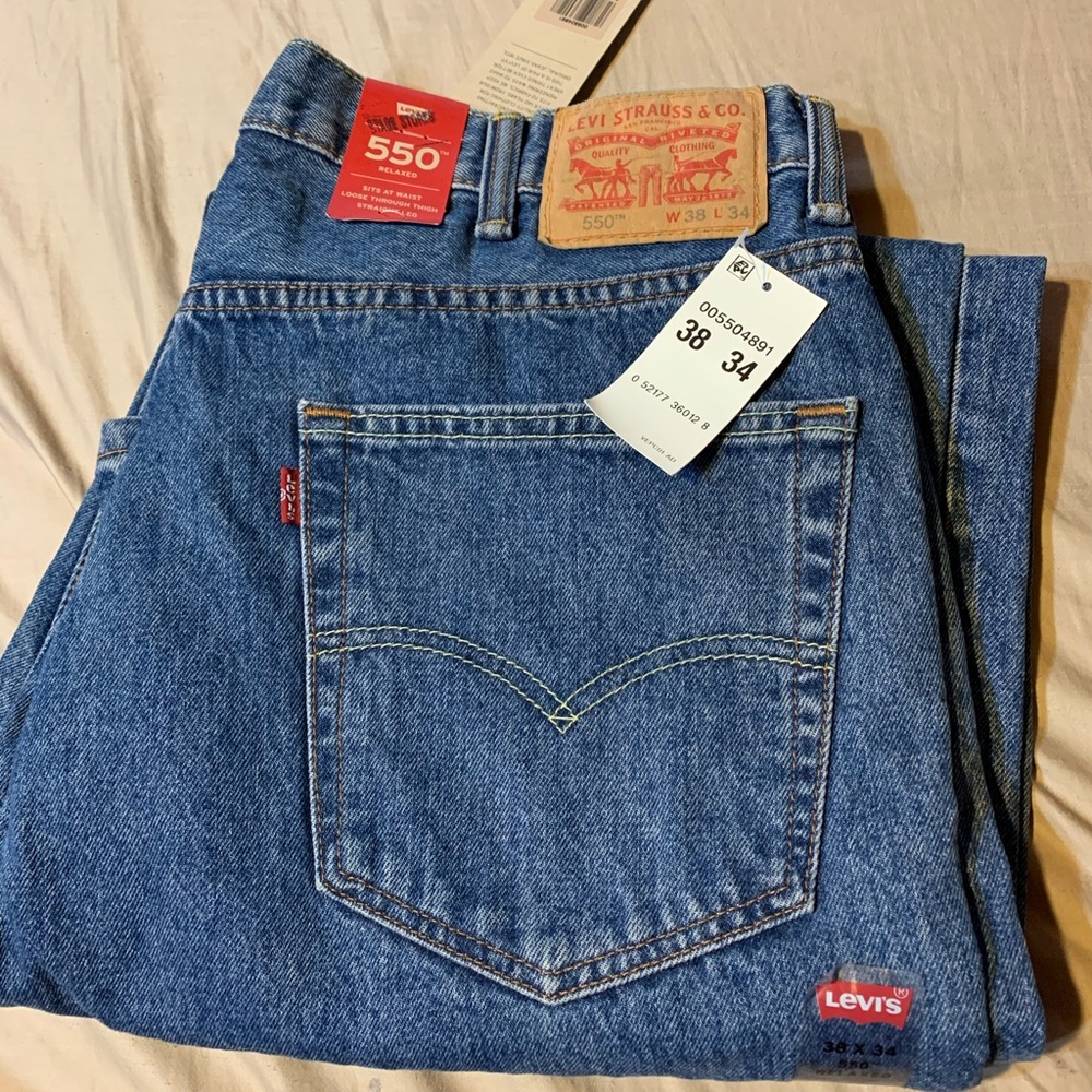 NWT Men’s Levi 550 Relaxed 38x34